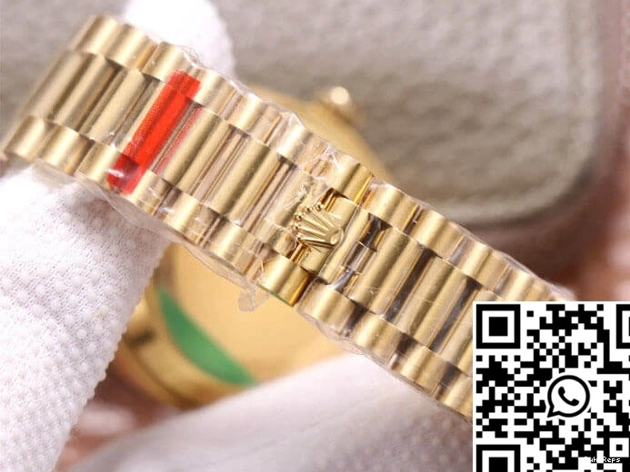 Rolex EW Date 18ct Day Gold M228348RBR-0002 Factory 0812